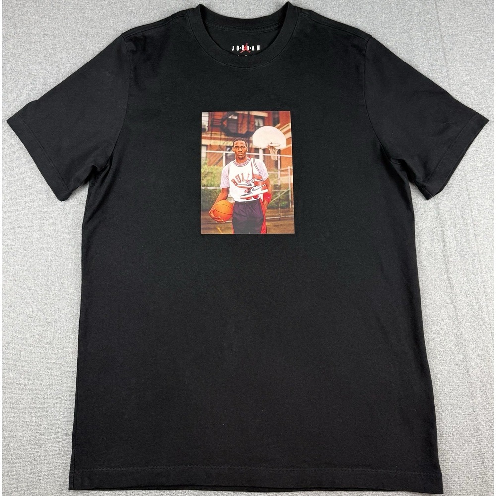 Jordan Mens L T Shirt Black Michael Jordan Photo Air Jordan Sneaker Graphic Tee